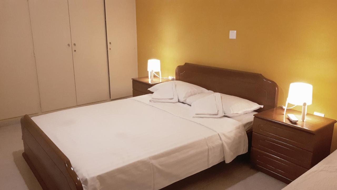Alianthos Beach Apartment Vári Extérieur photo